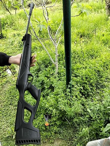 Təsvir: - Break-barrel tipli pnevmatik tüfəng (hava tüfəngi), qara