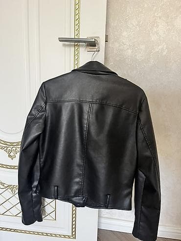 cins kurtkalar qadin: Hestovr viio qara biker üslubunda dəri gödəkcə.1 dəfə geyinilib,çəki — 3