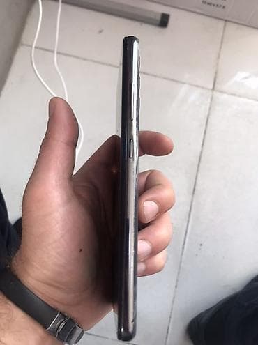 jbl boombox 4: Samsung Galaxy A32, rəng - Qara, Qırıq — 2