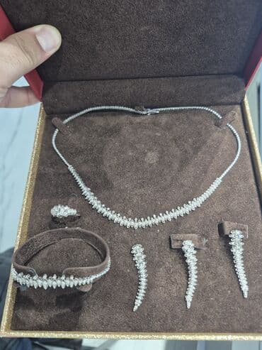 bmw 7 серия 730il at: Dəstə daxildir: Boyunbağı, Gümüş — 2