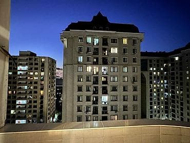 məmmədli ev: Mənzil 3 otaqlıdı. Hal hazırda 2 nəfər xanım( həkim və ofis işində — 2