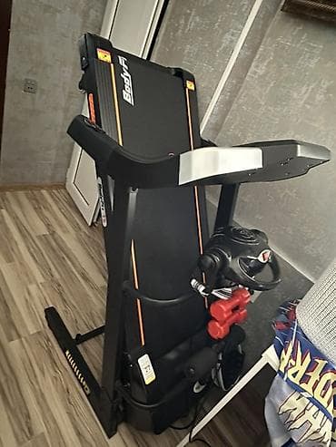 BodyFit T5 qaçış trenajoru - Güclü elektrikli qaçış yolu, enli və