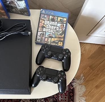 ps 4 diskləri: PlayStation 4 Pro komplekti - Konsol: Sony PlayStation 4 Pro (qara) — 3