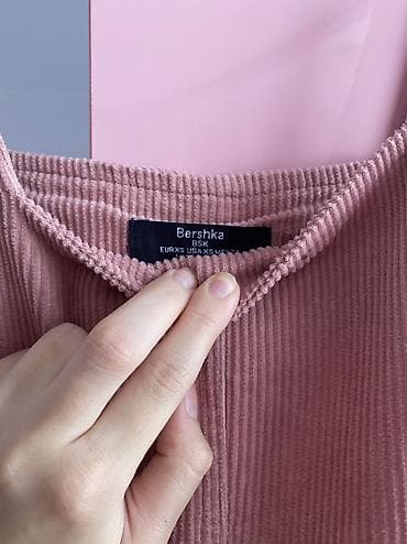 - Parça: yumşaq - Model: düz kəsim, qalın askılar, kvadrat ön hissə - — 2