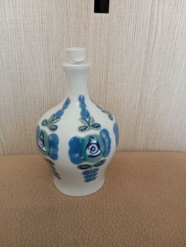 Bir vaza, Farfor lalafo.az -da Bir vaza, Farfor