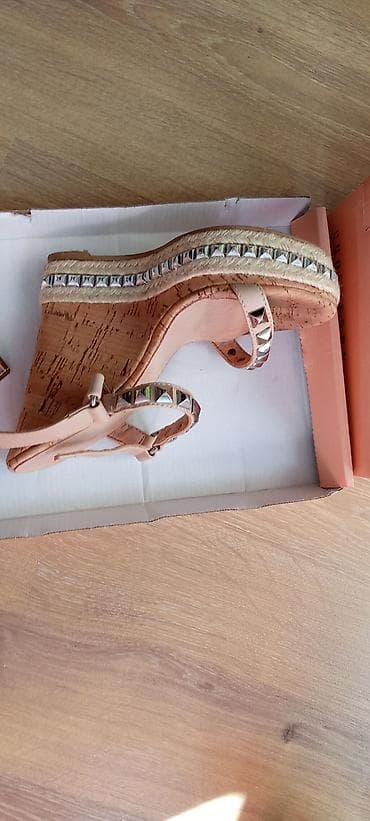 женские босоножки на платформе: Qadın platforma sandal - Rəng: bej/nude tonları - Dizayn: Taxta/kork — 3
