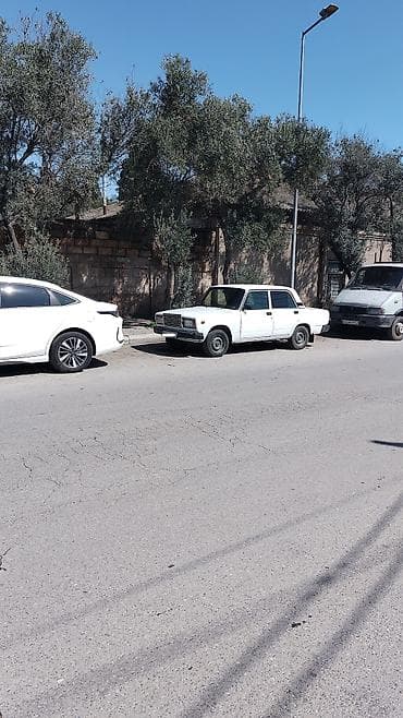 lada priora 2015: VAZ (LADA) 2107: 1.5 l | 1995 il Sedan — 4