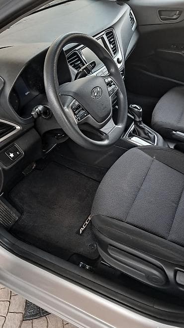 nasos hava: Hyundai Accent: 1.6 l | 2018 il Sedan — 7