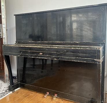 gitara sim: Upright pianino – “Belarus” (sovet istehsalı) Xüsusiyyətlər: - — 2