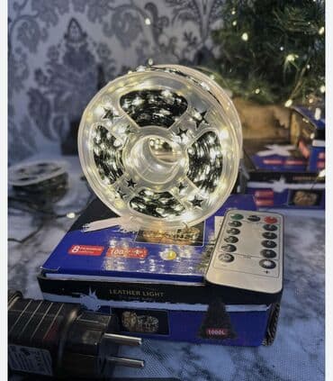 nərdivan üzərində şaxta baba: Yolka Yenidir . Kremelevski yolkasi 240 sm boyu. Zontik modeldi-yeni — 6