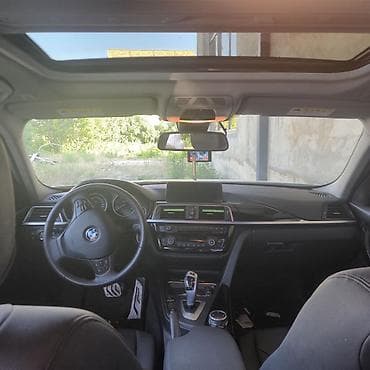 e70: BMW 3 series: 2 l | 2013 il Sedan — 4