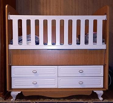 *Sada* uşaq kravatı ideal vəziyyətdədir 110 AZN 1 dəfə istifadə olunub