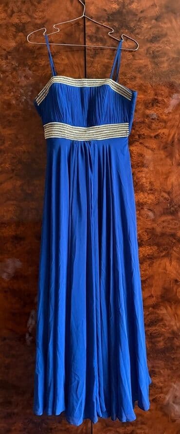 женские платья комбинация: Bu geyim qadınlar üçün nəzərdə tutulmuş müxtəlif üslublu iki paltardan — 2