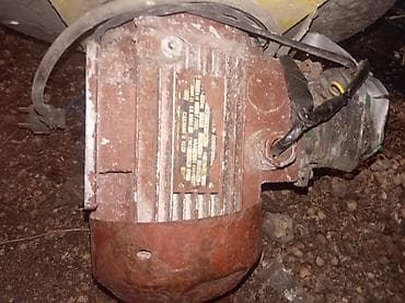 qarışıq mallar: Məhsul: Sovet istehsalı asinxron elektrik mühərriki Model — 3
