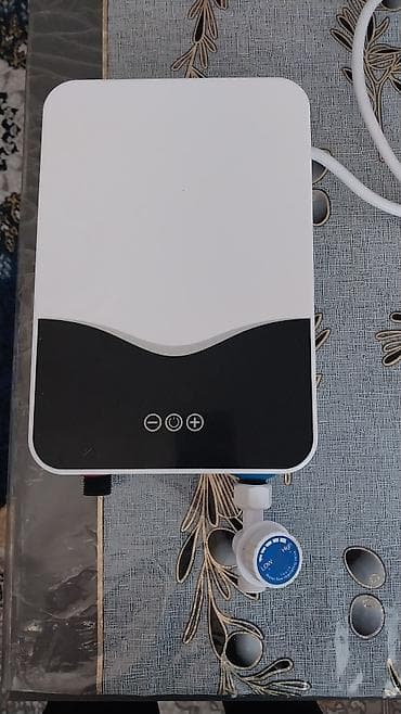 serin veren: Divar tipli elektrikli ani su qızdırıcısı - Kompakt, düzbucaqlı — 1