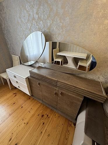 Qonaq otağı üçün, Açılmayan, 2 stul