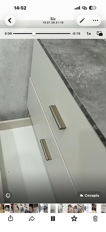 taxta komod: Masaüstü güzgülü komod - Minimalist dizaynlı, zərif krem rəngli komod — 4