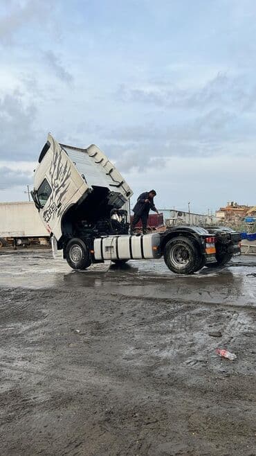 lapet qoşqu: Volvo 460: 4.6 l | 2011 il 1400000 km — 5