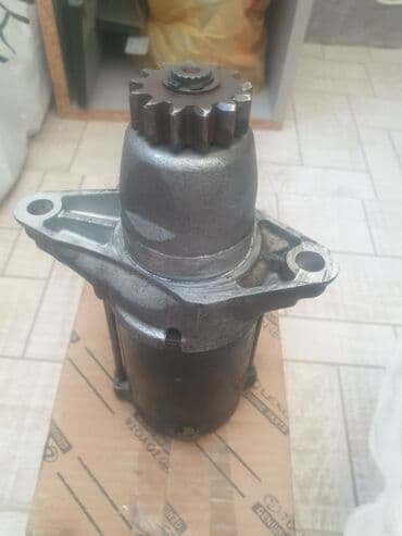 Toyota Rav4 2008 madeli oriqinal üsden cıxma stator