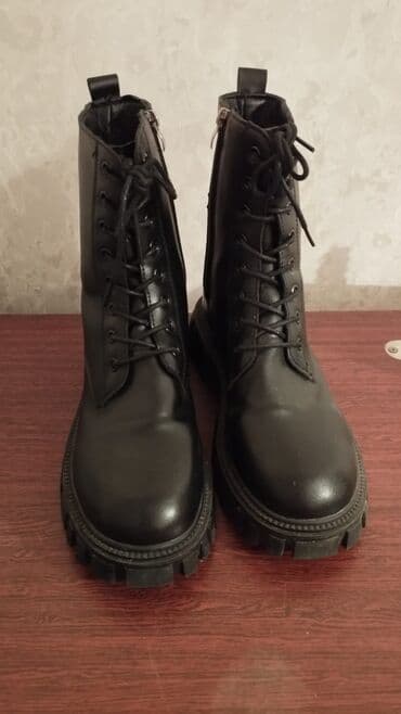 Çəkmə, Ölçü: 40, rəng - Qara, Yeni lalafo.az -da Çəkmə, Ölçü: 40, rəng - Qara, Yeni