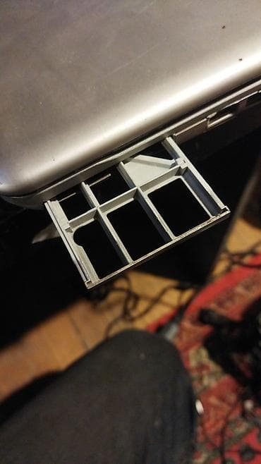 mini notebook: HP Mini 2140 netbuku - Model: HP 2140 (HP Mini seriyası) - Korpus — 10