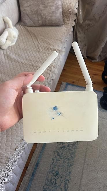 Huawei Wi‑Fi router – Azəronline brendli Xüsusiyyətlər: - 2 ədəd