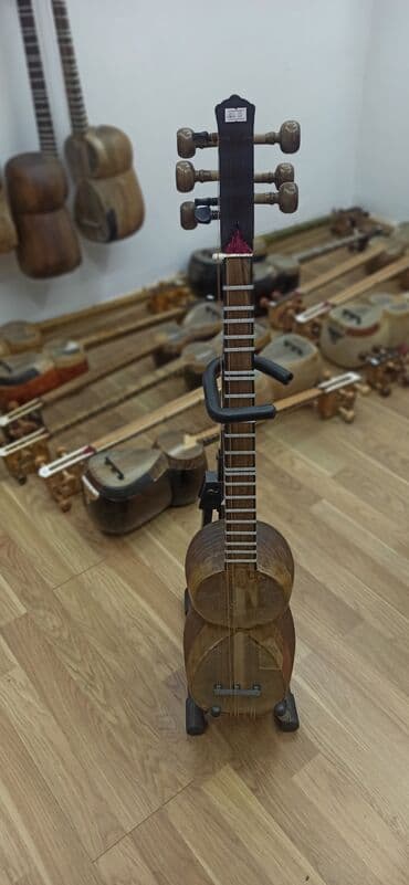 tar qabi: Tar Rast musiqi alətləri mağazası. Əhmədli, İnşaatçılar və Sumqayıtda — 1