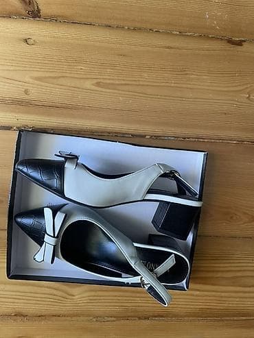 Qadın ayaqqabısı – klassik üslubda slingback - Rəng: krem və qara lalafo.az -da Qadın ayaqqabısı – klassik üslubda slingback - Rəng: krem və qara