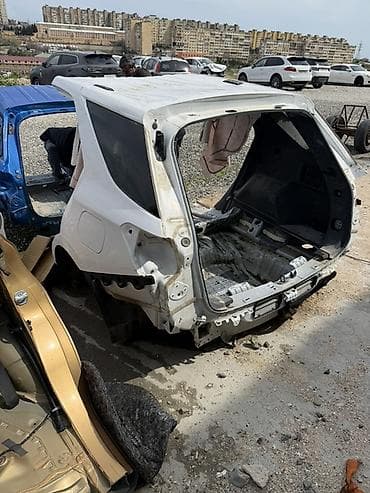 nissan kia: Kia Soul — 1