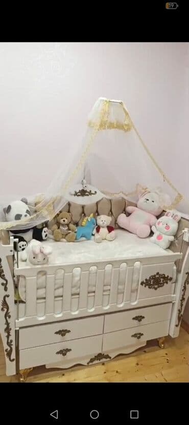 Oğlan və qız üçün, İşlənmiş, Dördbucaq, Beşik, Dəst ilə, Matras ilə, Yellənmə mexanizm ilə