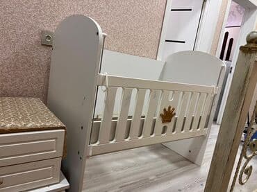 мебель в детскую комнату: Для девочки, Б/у, Колыбель, Комод — 4