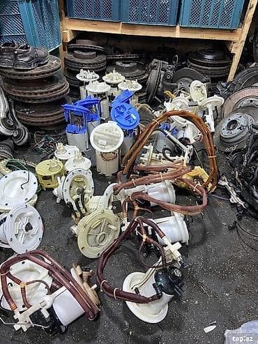 ford transit pompa: Mercedes Benz benzin nasosu Şəhər: Bakı Elanın növü: Ehtiyat — 6