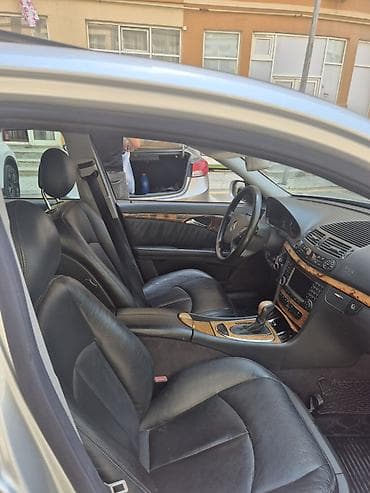 vectra b bufer: Mercedes-Benz E-Class sedan - Gümüşü rəng, 4 qapılı kuzov - AMG — 3