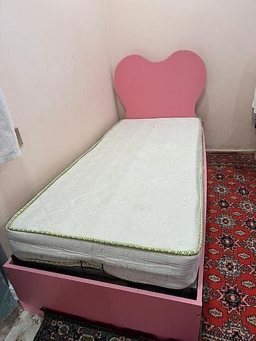 Qız üçün, Çarpayı, Bazalı, Matras ilə, Siyirməsiz