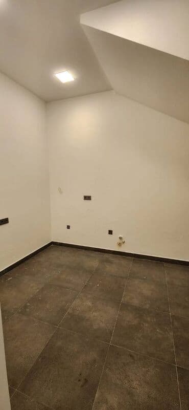 xacmaz obyekt: Nərimanovda 5 mərtəbəli binanın 1-ci mərtəbəsində yeni təmirdən çıxmış — 3