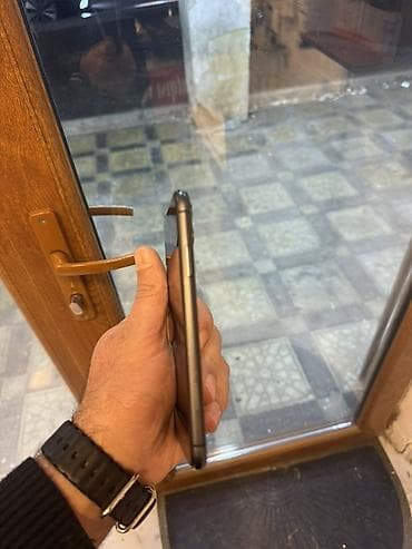 telefon stabilizer: IPhone 11, Qara — 3