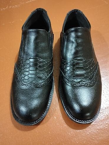 Tuflilər: Ölçü: 42, rəng - Qara, Yeni — 6