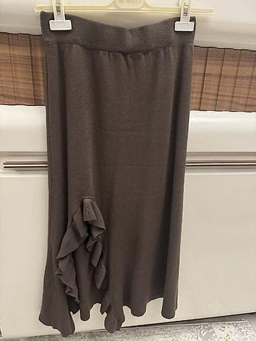 Kişi ayaqqabıları: Qəhvəyi trikotaj ətək - Model: Asimmetrik kəsimli, yan hissədə — 1