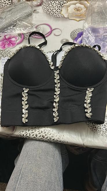 бра бронза: Zərgərlik daşları ilə işlənmiş qadın bustye-krop top kolleksiyası - — 3