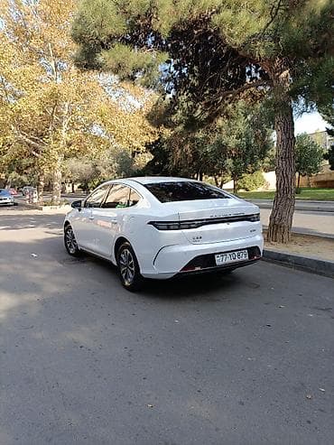 BYD Destroyer 05: 1.5 l | 2025 il 33000 km Sedan — 9