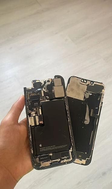 satdıq telefonlar: IPhone 13 Pro Max, Qırıq, Simsiz şarj, Face ID — 2