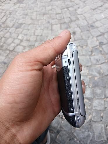 mini pirinter: Klassik qapaqlı mobil telefon - Korpus: metalik gümüş rəngli çərçivə — 4