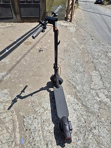 suru: Elektrikli skuter – şəhər daxili gediş üçün rahat və kompakт nəqliyyat — 6