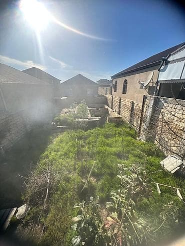 gence emlak: Torpaq sahəsi və yardımçı tikili - Şəxsi həyətyanı sahə, daş hasarla — 4