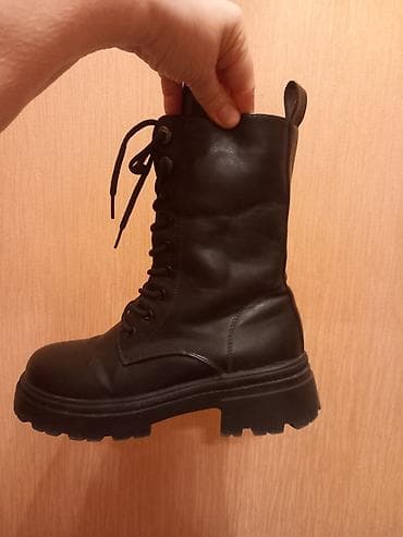 Qadın üçün şnürlü qara çəkmə 37-38 razmer teze kimi - Stil