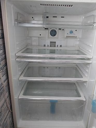 Sharp iki qapılı soyuducu - Üst kamera – dondurucu, alt kamera – əsas — 3
