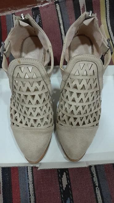 женские туфли с перфорацией: 37 razmer Bej rəngli qadın ayaqqabısı - Model: kəsik naxışlı (üçbucaq — 1