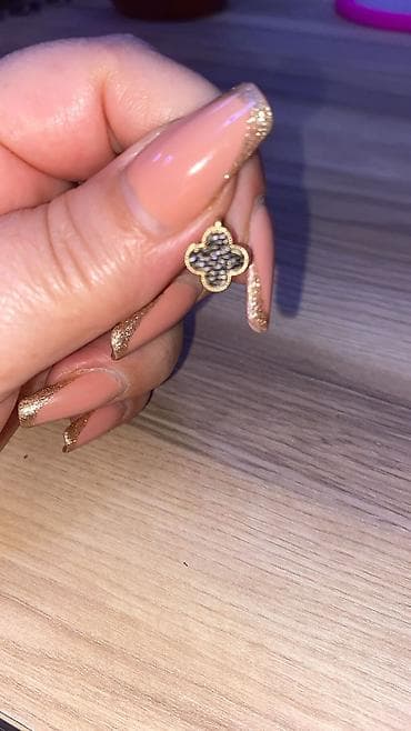 lom qizil satiram: Sırğa, Sarı qızıl, 585 Əyar, 2 g, Ünvandan götürmə — 2