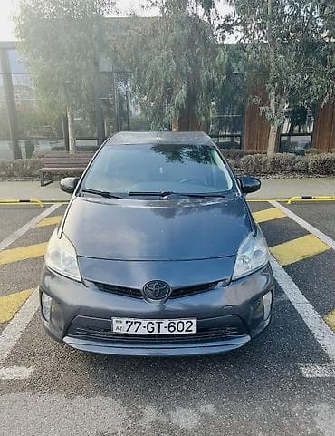 Toyota Prius: 1.8 l | 2015 il Hetçbek lalafo.az -da Toyota Prius: 1.8 l | 2015 il Hetçbek