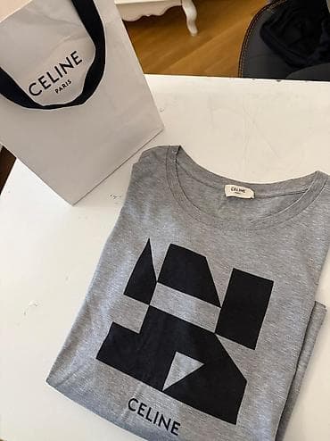 celine: Original Celine T-shirt ideal veziyetde — 2